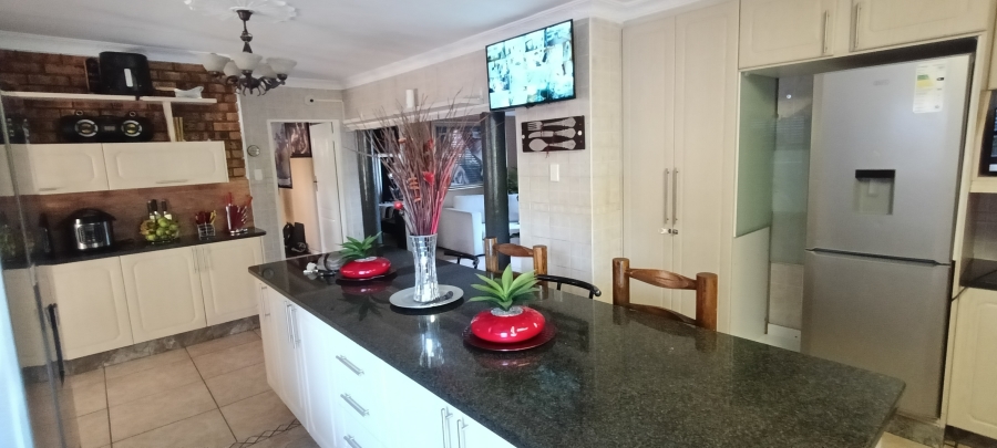 5 Bedroom Property for Sale in Die Heuwel Mpumalanga