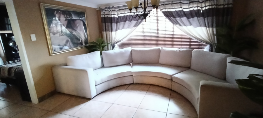 5 Bedroom Property for Sale in Die Heuwel Mpumalanga