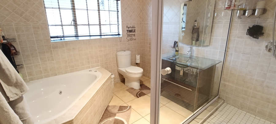 5 Bedroom Property for Sale in Die Heuwel Mpumalanga