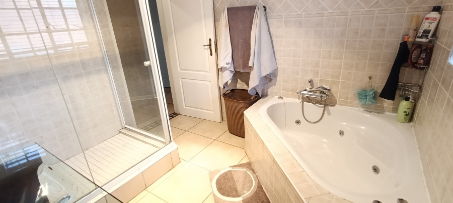 5 Bedroom Property for Sale in Die Heuwel Mpumalanga