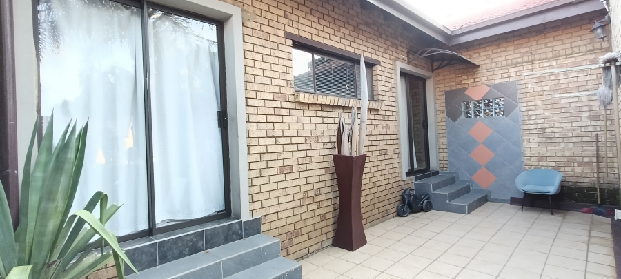5 Bedroom Property for Sale in Die Heuwel Mpumalanga