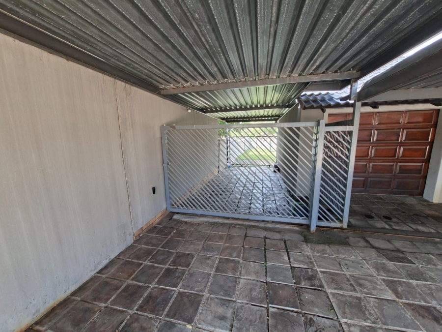 4 Bedroom Property for Sale in Secunda Mpumalanga