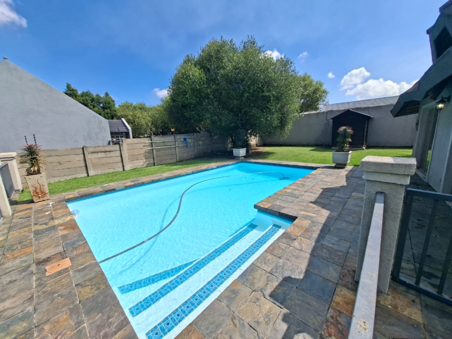 4 Bedroom Property for Sale in Secunda Mpumalanga