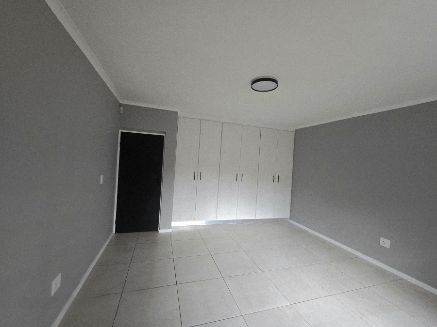 4 Bedroom Property for Sale in Die Heuwel Ext 4 Mpumalanga