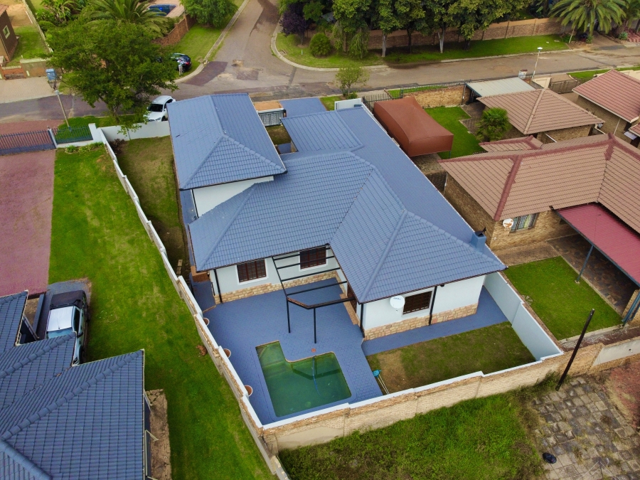 4 Bedroom Property for Sale in Die Heuwel Mpumalanga