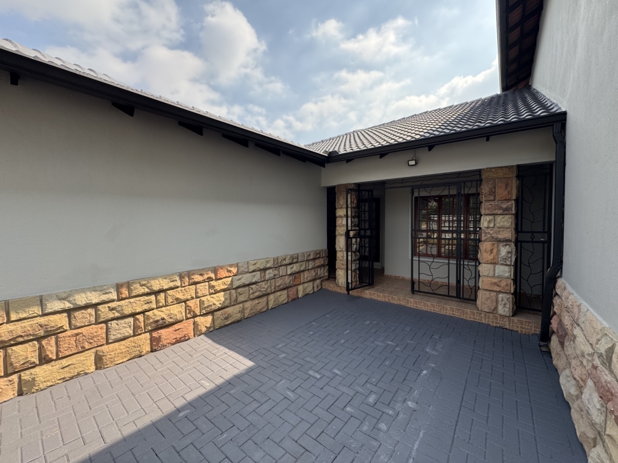 4 Bedroom Property for Sale in Die Heuwel Mpumalanga