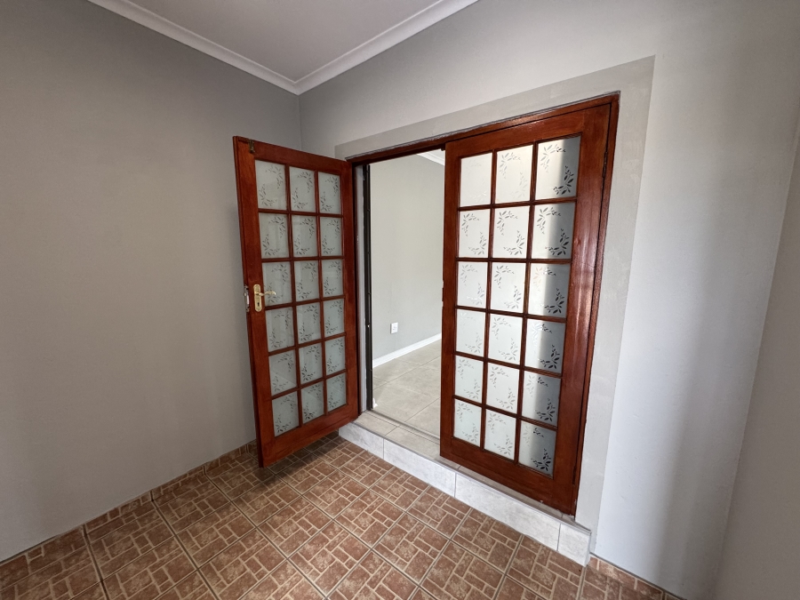 4 Bedroom Property for Sale in Die Heuwel Mpumalanga