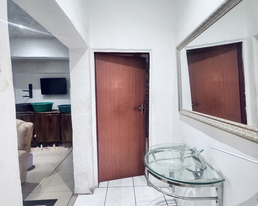 Commercial Property for Sale in Witbank Ext 8 Mpumalanga