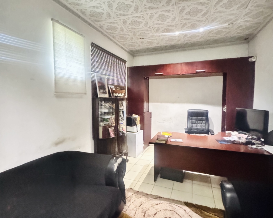 Commercial Property for Sale in Witbank Ext 8 Mpumalanga