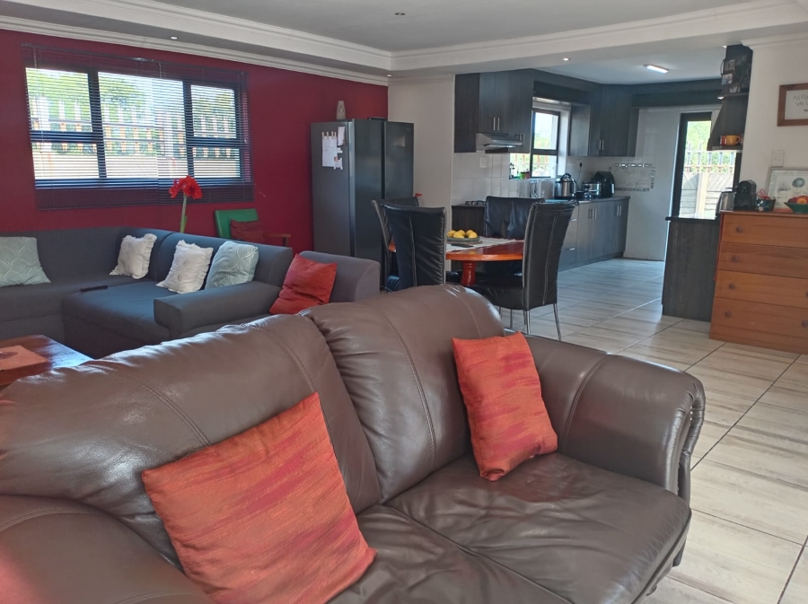 6 Bedroom Property for Sale in Secunda Mpumalanga