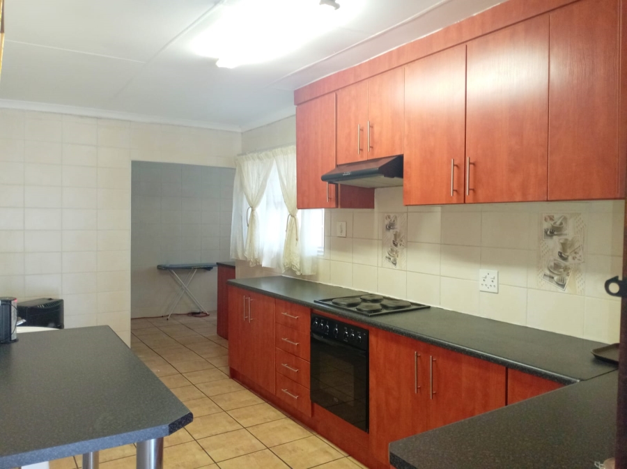 6 Bedroom Property for Sale in Secunda Mpumalanga