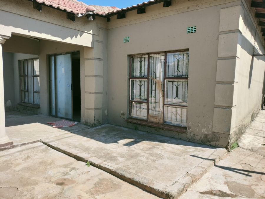 4 Bedroom Property for Sale in Kwaguqa Mpumalanga