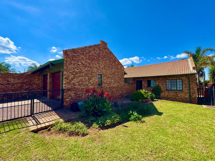 3 Bedroom Property for Sale in Reyno Ridge Mpumalanga