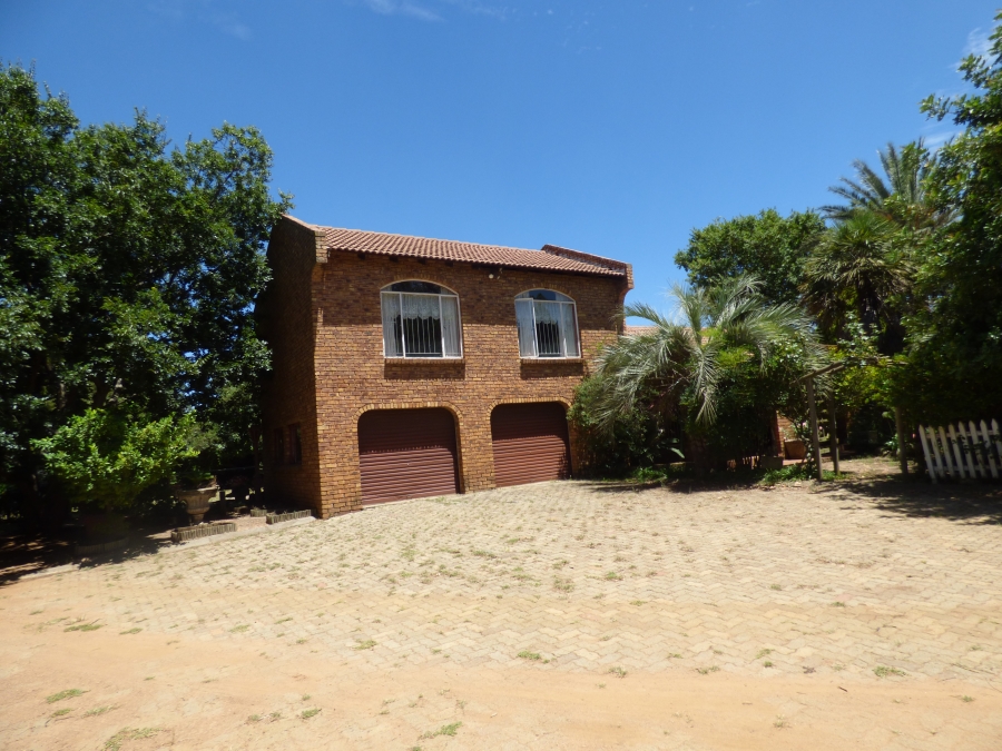 5 Bedroom Property for Sale in Rietkol AH Mpumalanga