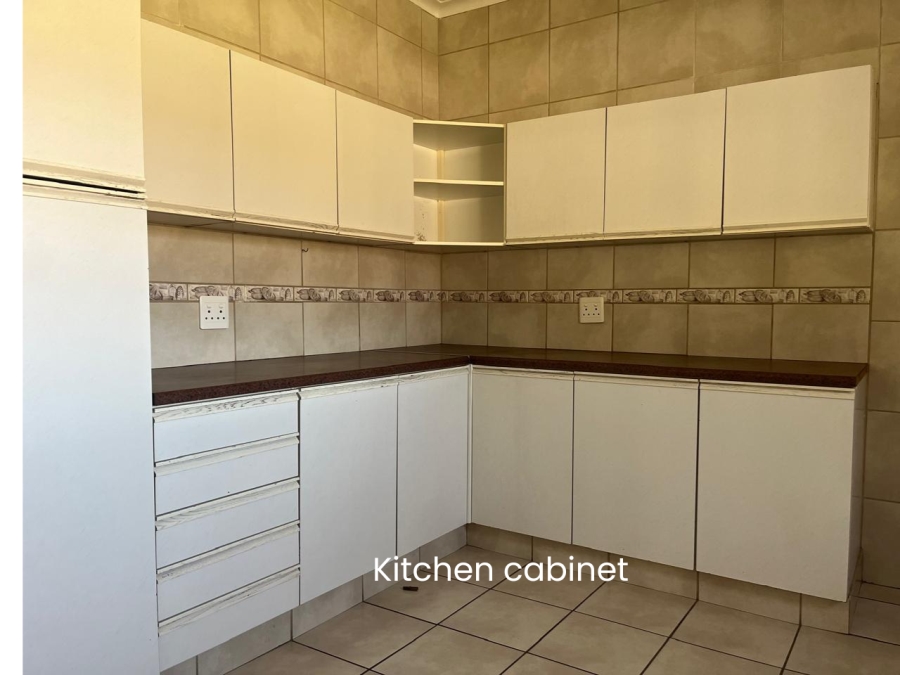 7 Bedroom Property for Sale in Eloff Mpumalanga