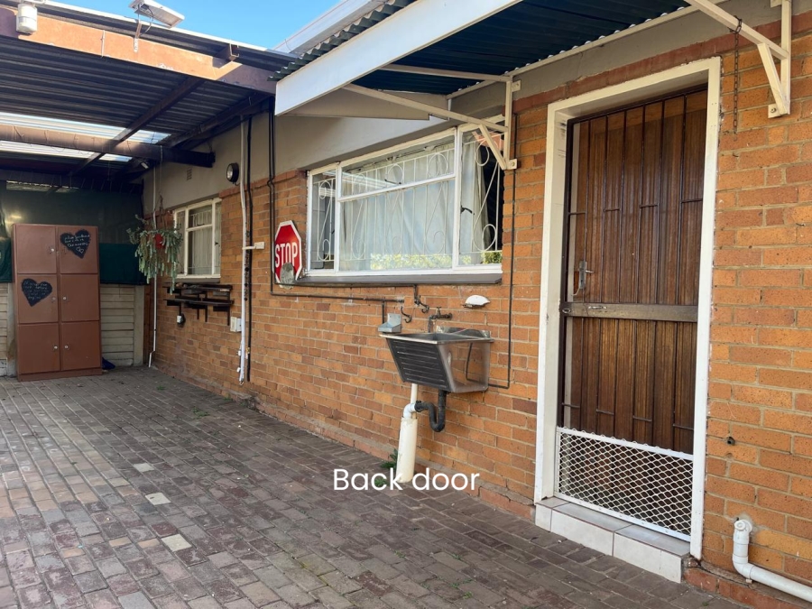 7 Bedroom Property for Sale in Eloff Mpumalanga