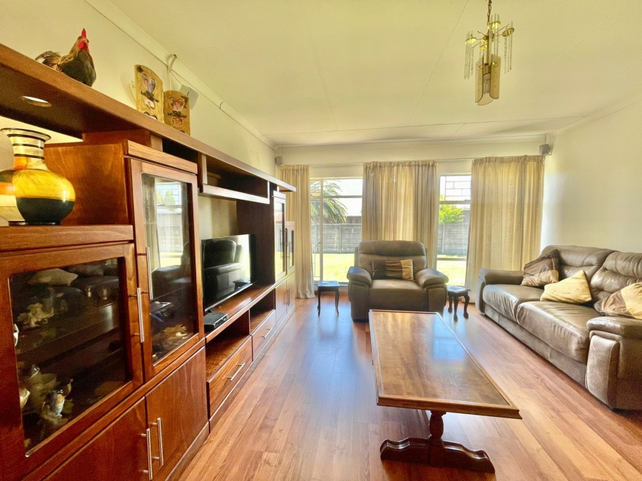 4 Bedroom Property for Sale in Kruinpark Mpumalanga