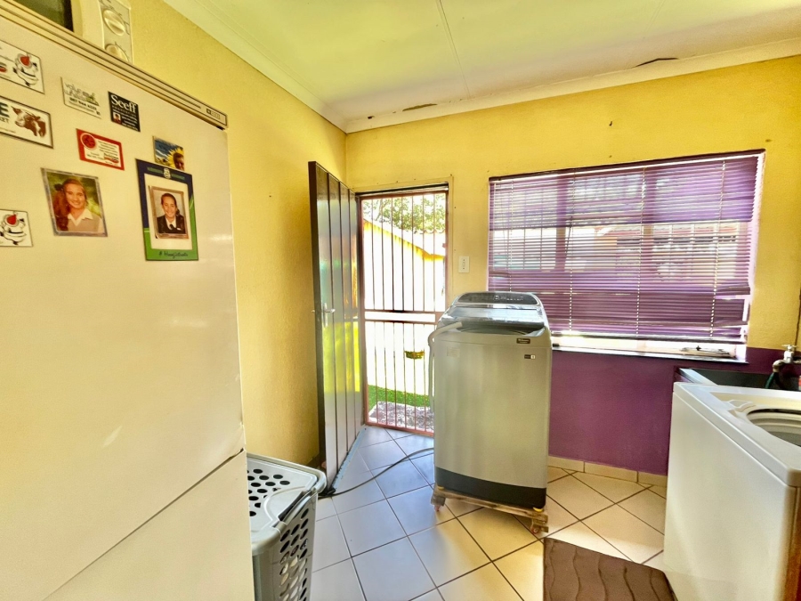 4 Bedroom Property for Sale in Kruinpark Mpumalanga