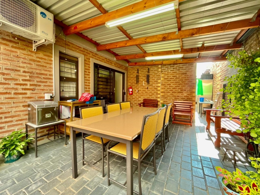 2 Bedroom Property for Sale in Terra Nova Mpumalanga