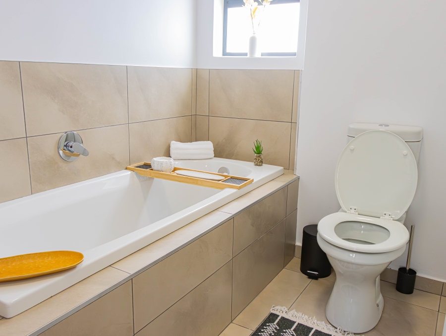 To Let 4 Bedroom Property for Rent in Nelspruit Ext 37 Mpumalanga