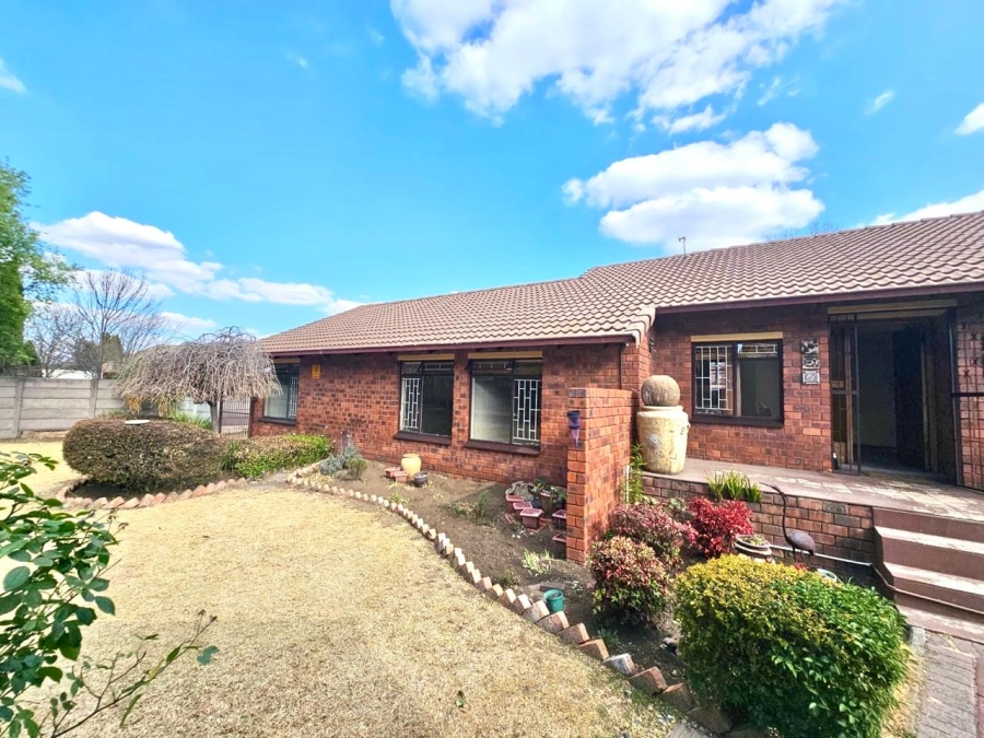 3 Bedroom Property for Sale in Noordrand Mpumalanga