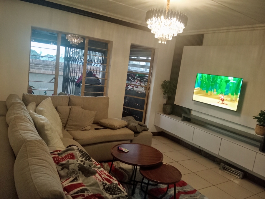 2 Bedroom Property for Sale in Witbank Ext 10 Mpumalanga