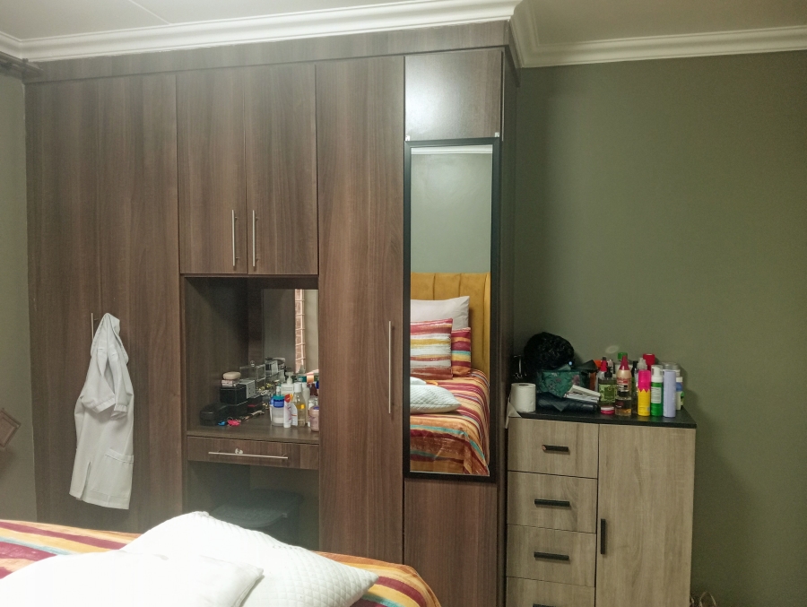 2 Bedroom Property for Sale in Witbank Ext 10 Mpumalanga