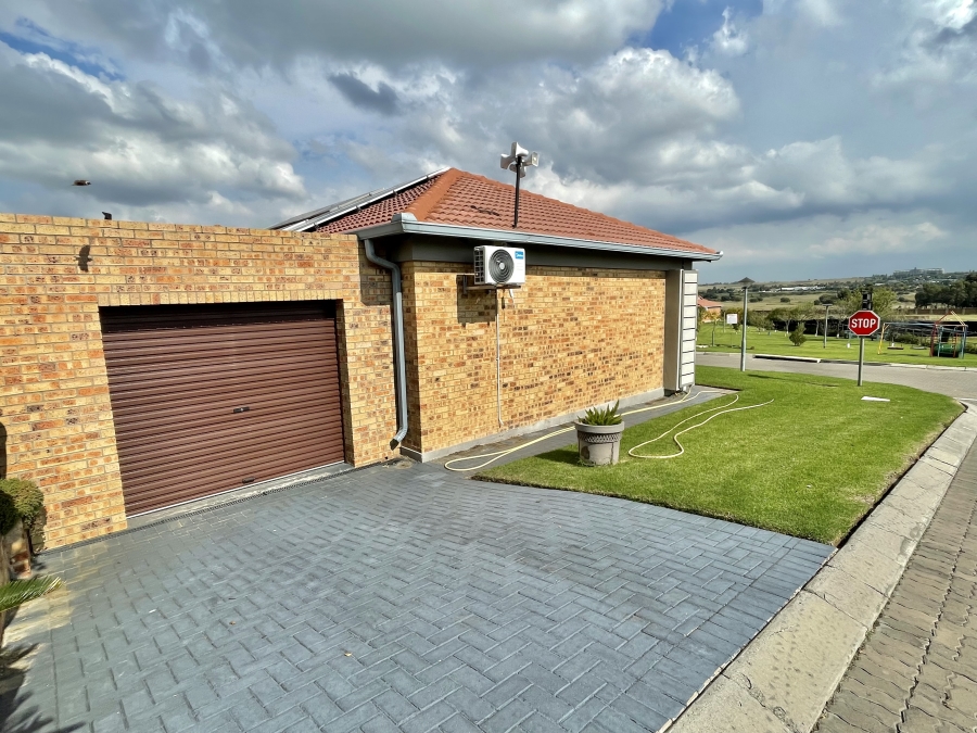 2 Bedroom Property for Sale in Terra Nova Mpumalanga