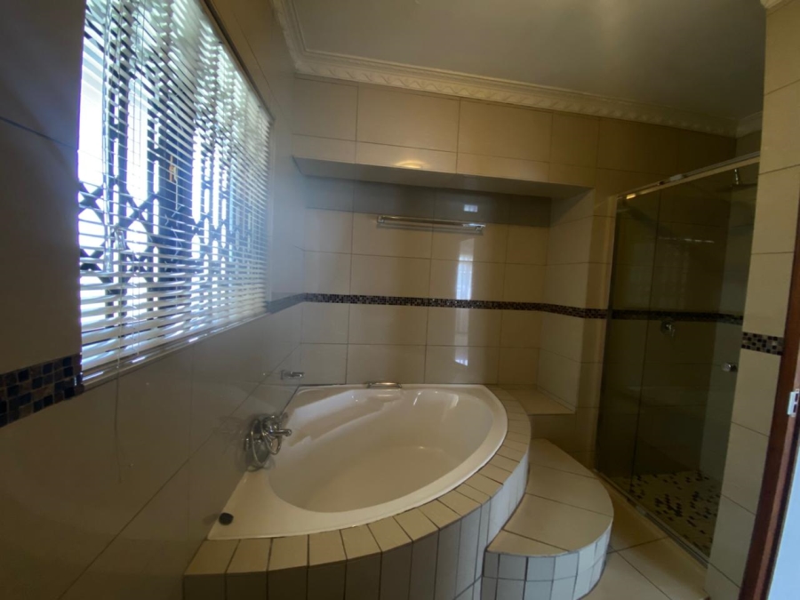 4 Bedroom Property for Sale in Elawini Lifestyle Estate Mpumalanga