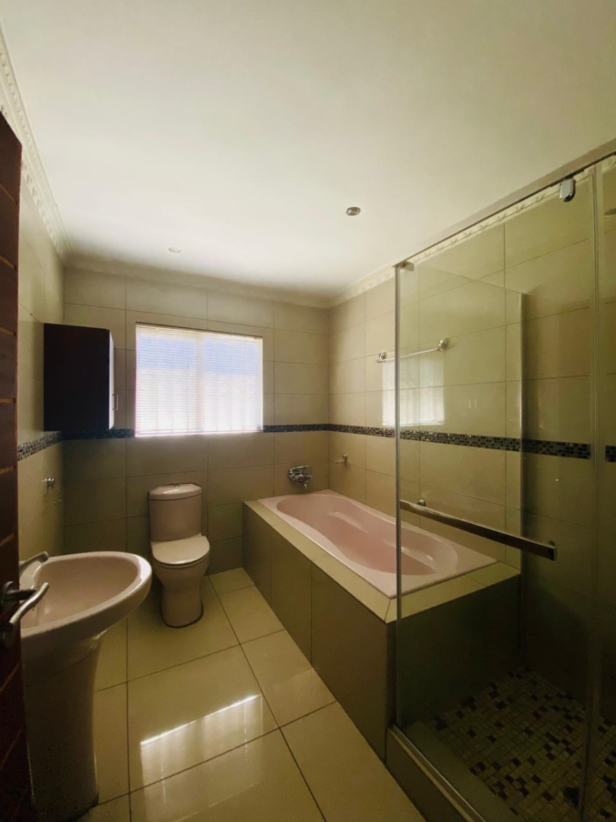 4 Bedroom Property for Sale in Elawini Lifestyle Estate Mpumalanga