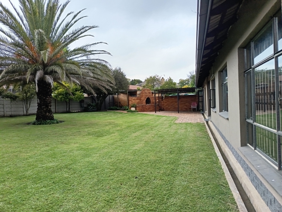 5 Bedroom Property for Sale in Secunda Mpumalanga