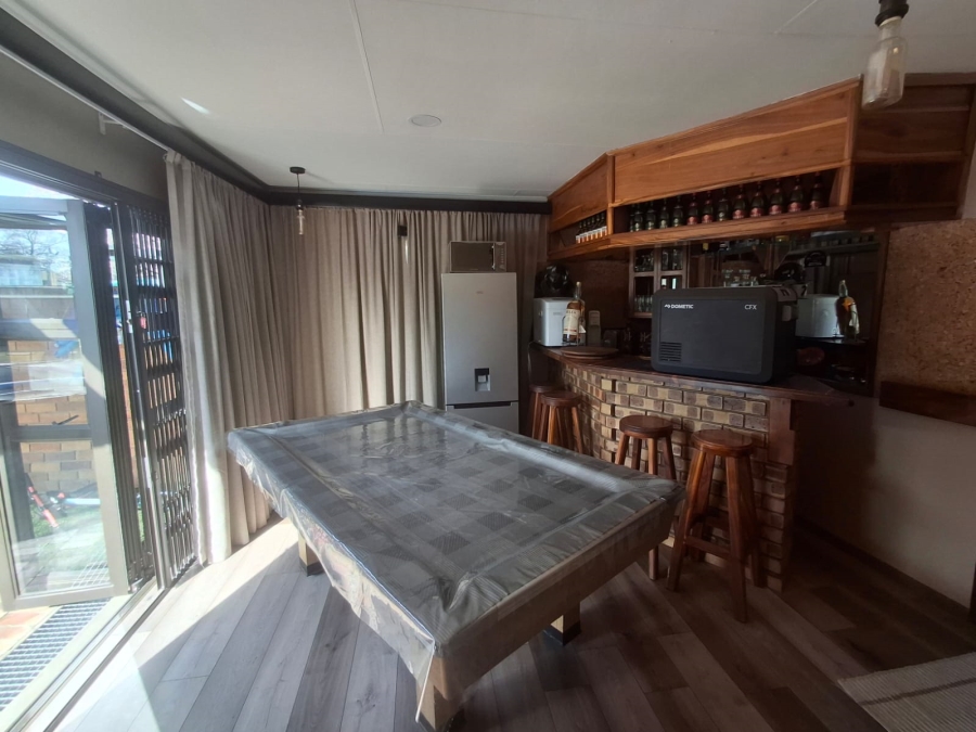 5 Bedroom Property for Sale in Secunda Mpumalanga