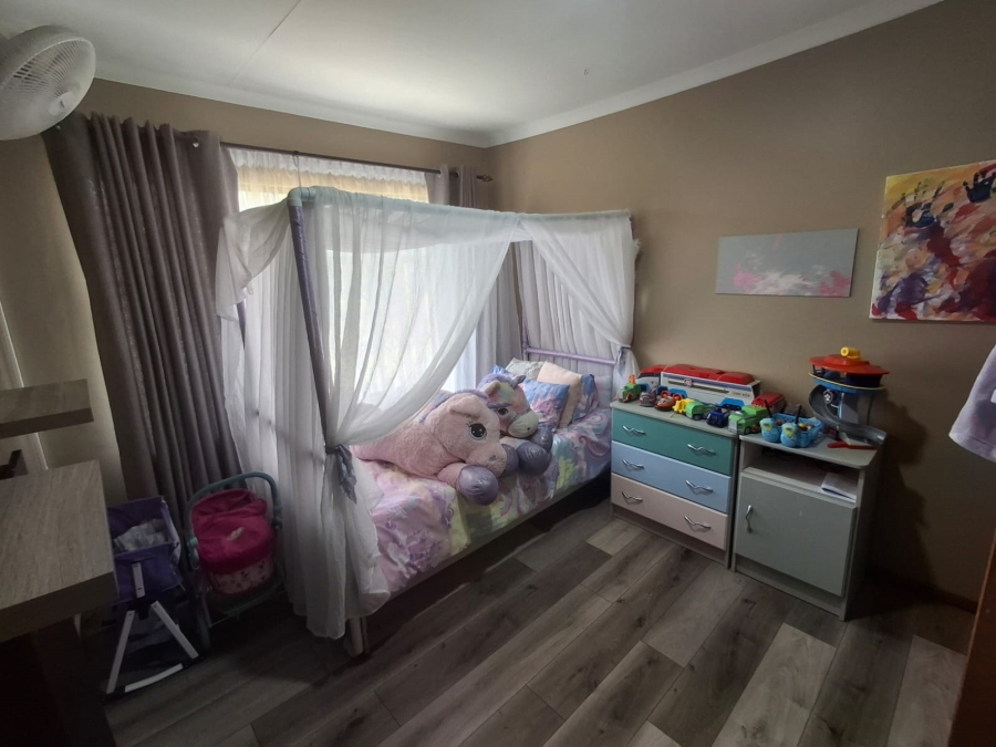 5 Bedroom Property for Sale in Secunda Mpumalanga