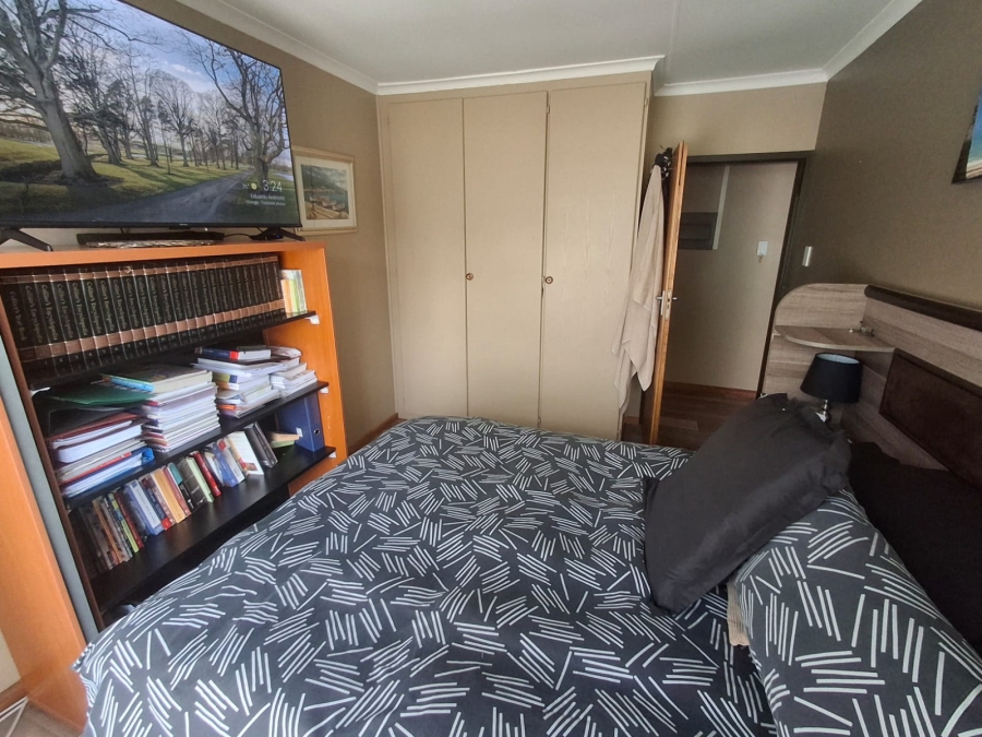 5 Bedroom Property for Sale in Secunda Mpumalanga