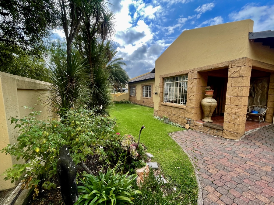 3 Bedroom Property for Sale in Secunda Mpumalanga