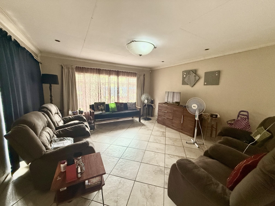 4 Bedroom Property for Sale in Secunda Mpumalanga