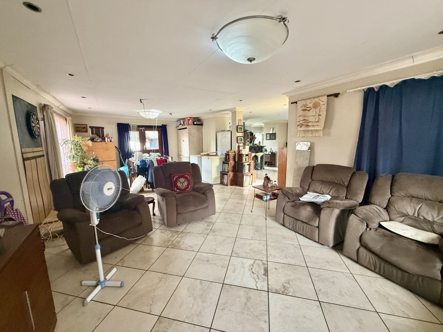 4 Bedroom Property for Sale in Secunda Mpumalanga