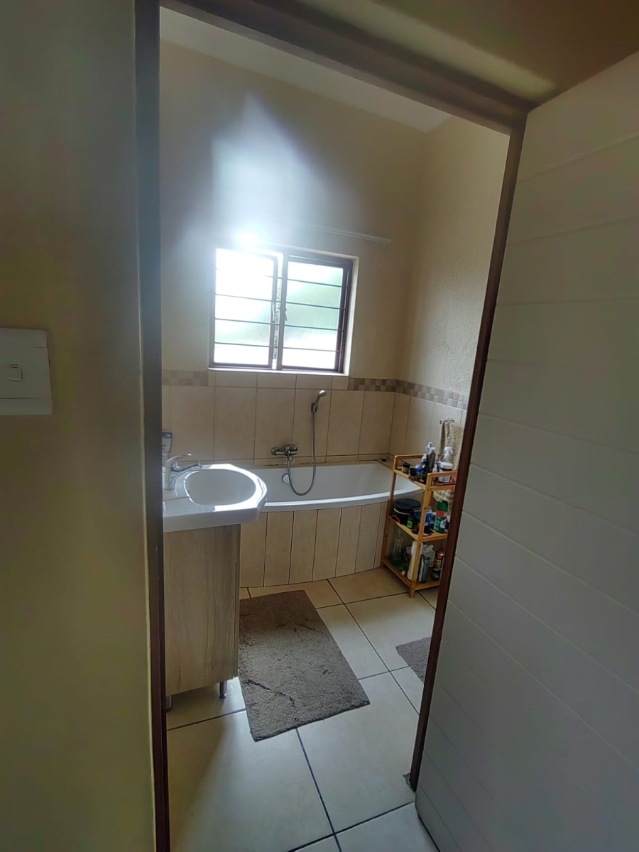 To Let 3 Bedroom Property for Rent in Sonheuwel Mpumalanga