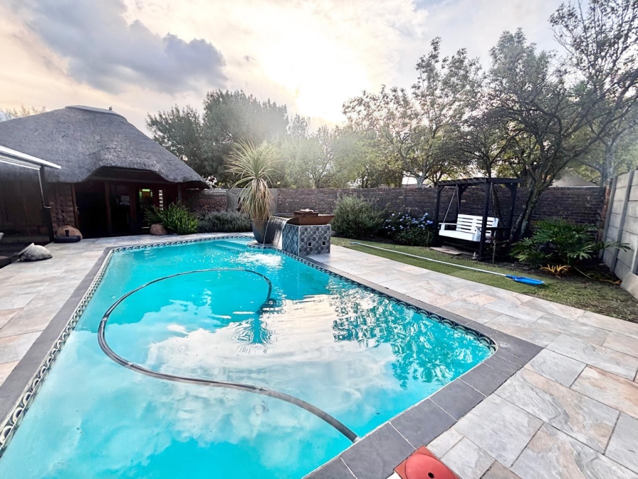 3 Bedroom Property for Sale in Cosmosrand Mpumalanga