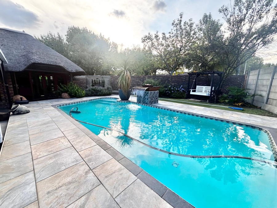 3 Bedroom Property for Sale in Cosmosrand Mpumalanga