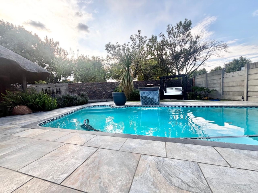 3 Bedroom Property for Sale in Cosmosrand Mpumalanga