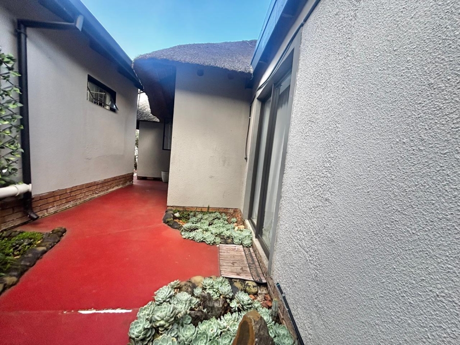 3 Bedroom Property for Sale in Cosmosrand Mpumalanga