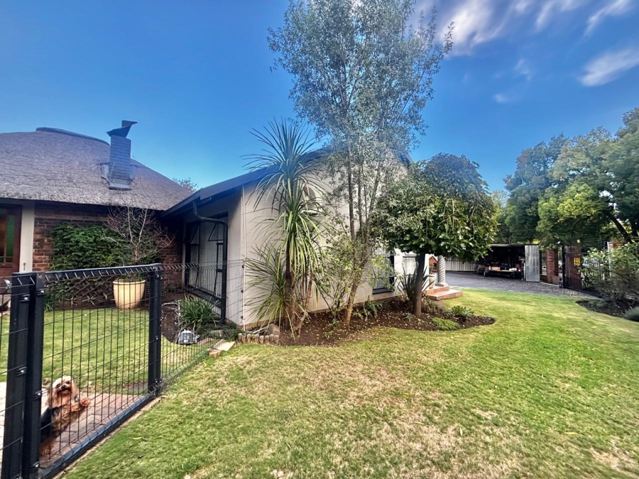 3 Bedroom Property for Sale in Cosmosrand Mpumalanga