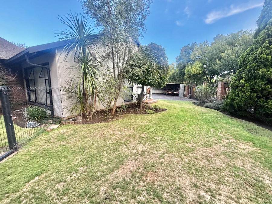 3 Bedroom Property for Sale in Cosmosrand Mpumalanga