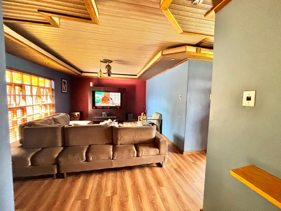 3 Bedroom Property for Sale in Cosmosrand Mpumalanga