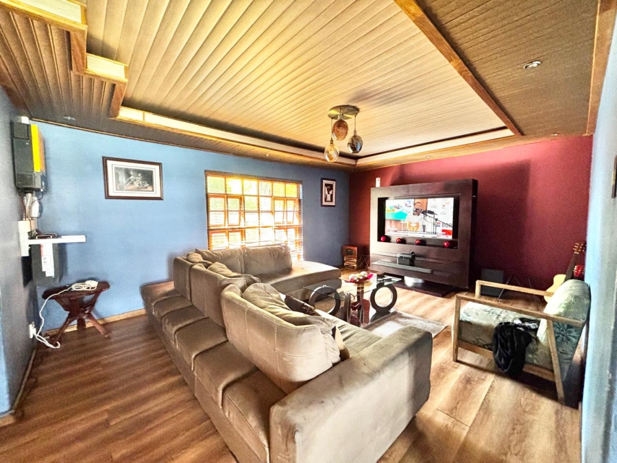 3 Bedroom Property for Sale in Cosmosrand Mpumalanga