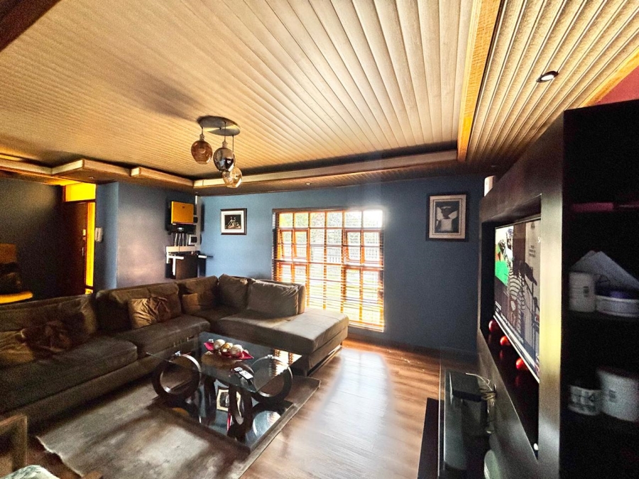 3 Bedroom Property for Sale in Cosmosrand Mpumalanga