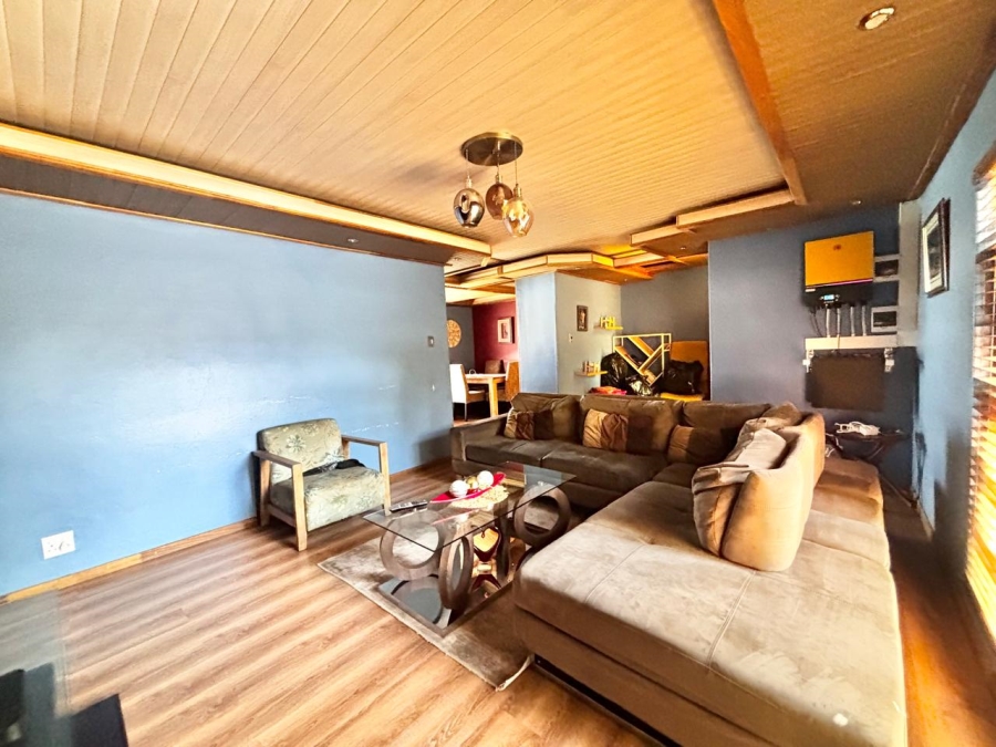 3 Bedroom Property for Sale in Cosmosrand Mpumalanga