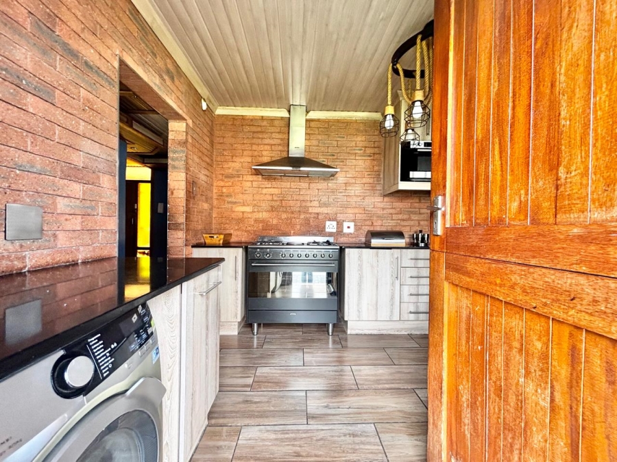 3 Bedroom Property for Sale in Cosmosrand Mpumalanga