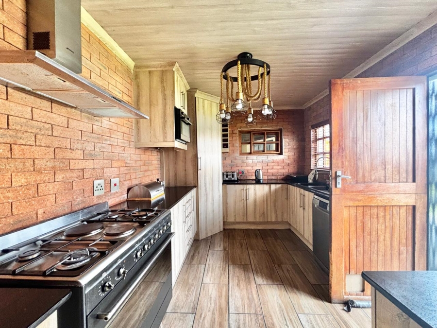 3 Bedroom Property for Sale in Cosmosrand Mpumalanga